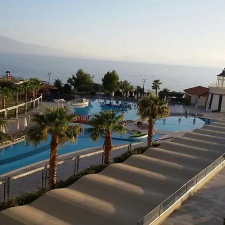 Θέρετρο Sealight Κουσάντασι