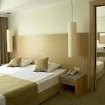 Semesteranläggning (resort) Sealight 5*