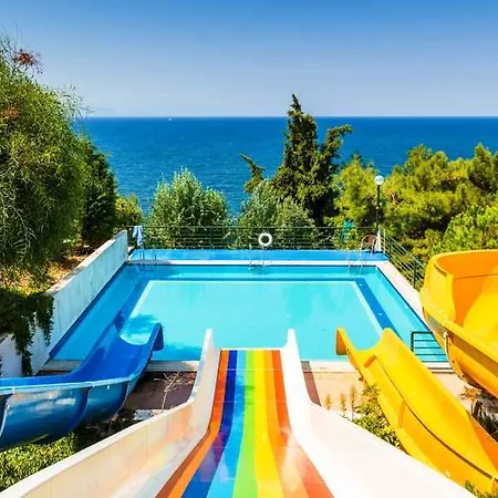 Üdülőközpont Sealight 5*