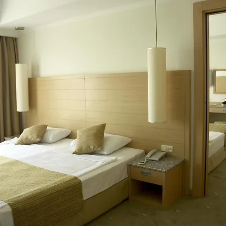 Üdülőközpont Sealight 5*